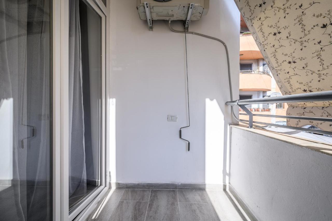 Miku Apartment-Modernly Designed Downtown Tirana Kültér fotó